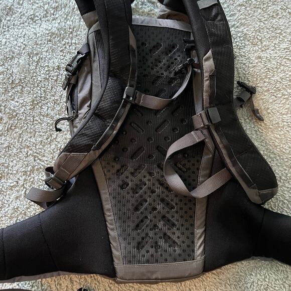 PATAGONIA Nine Trails Pack 14L - Picture 2 of 6